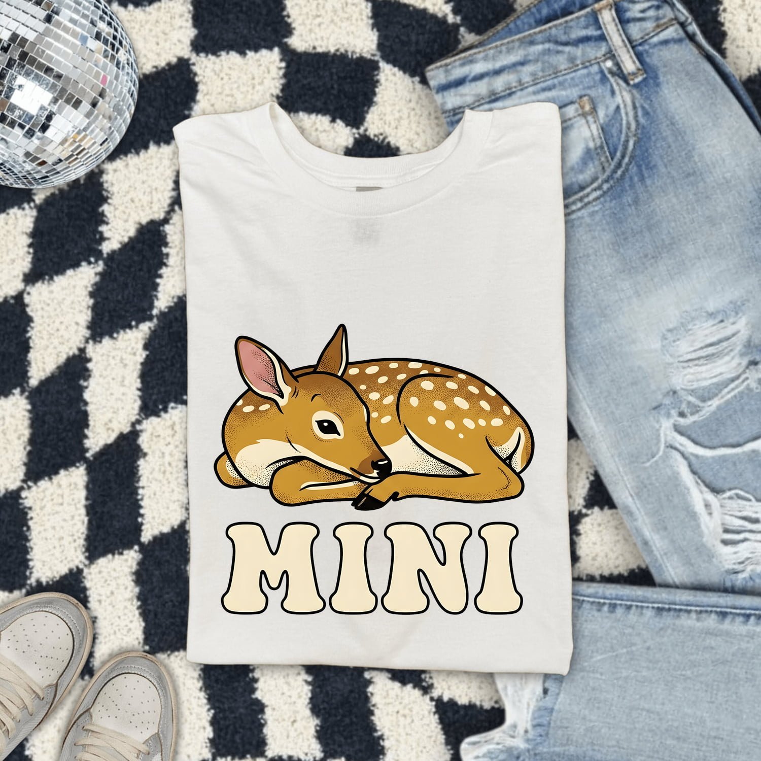 Young Deer Shirt Animals Wildlife Gift Women Illustrated Tee Fawn T-Shirt Creature Fan Wildlife Graphic Antique Retro Lettering Tshirt