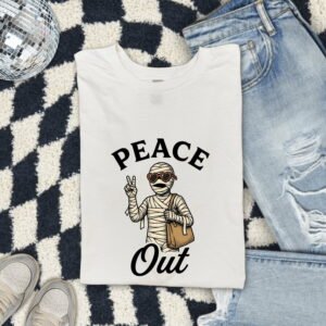 Halloween Mummy Shirt Halloween Satire Gift Women Caricature Tee Mummies T-Shirt Horror Fan Cartoon Tshirt Parody Graphic Classic Heart