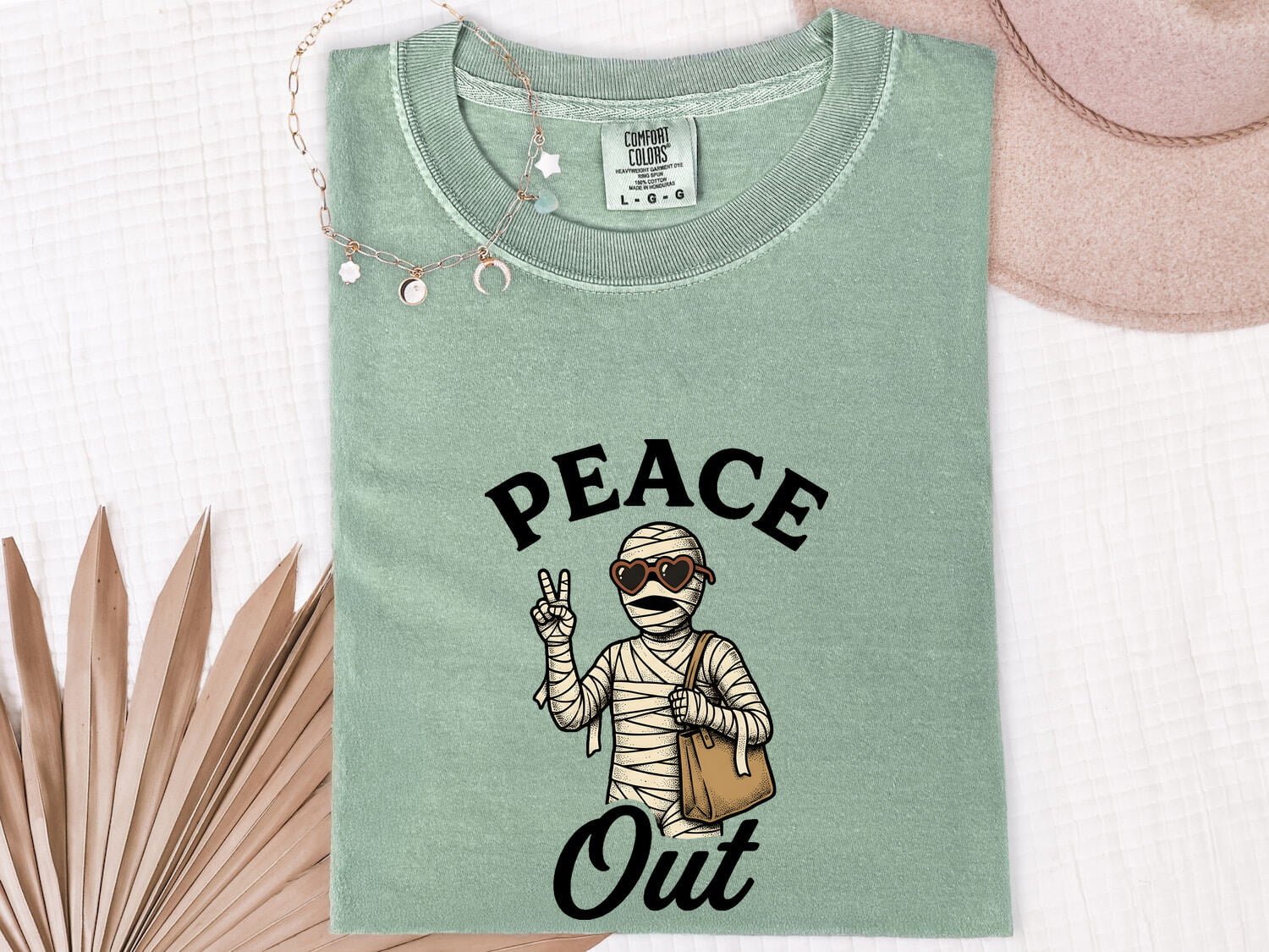 Halloween Mummy Shirt Halloween Satire Gift Women Caricature Tee Mummies T-Shirt Horror Fan Cartoon Tshirt Parody Graphic Classic Heart - Image 3